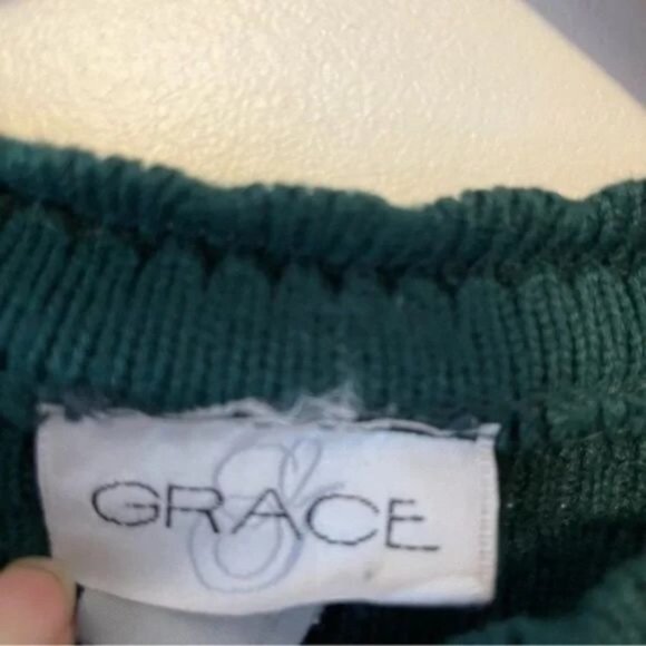 Vintage Forest Green Knitted Sweater with Scalloped Hem mock neck size large - Picture 2 of 7